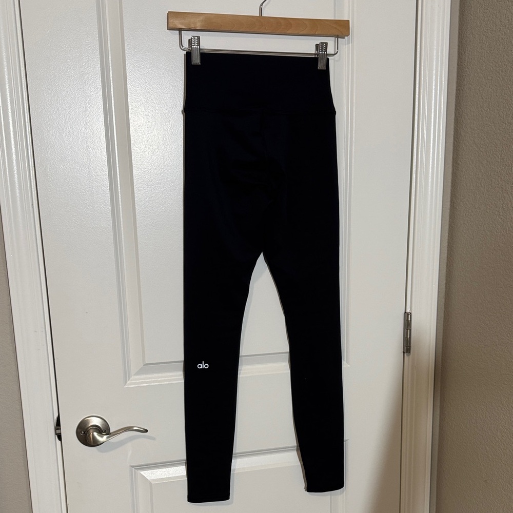 ALO Yoga Black High-Waist Leggings with Logo